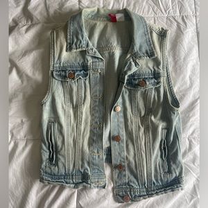 Jean Vest